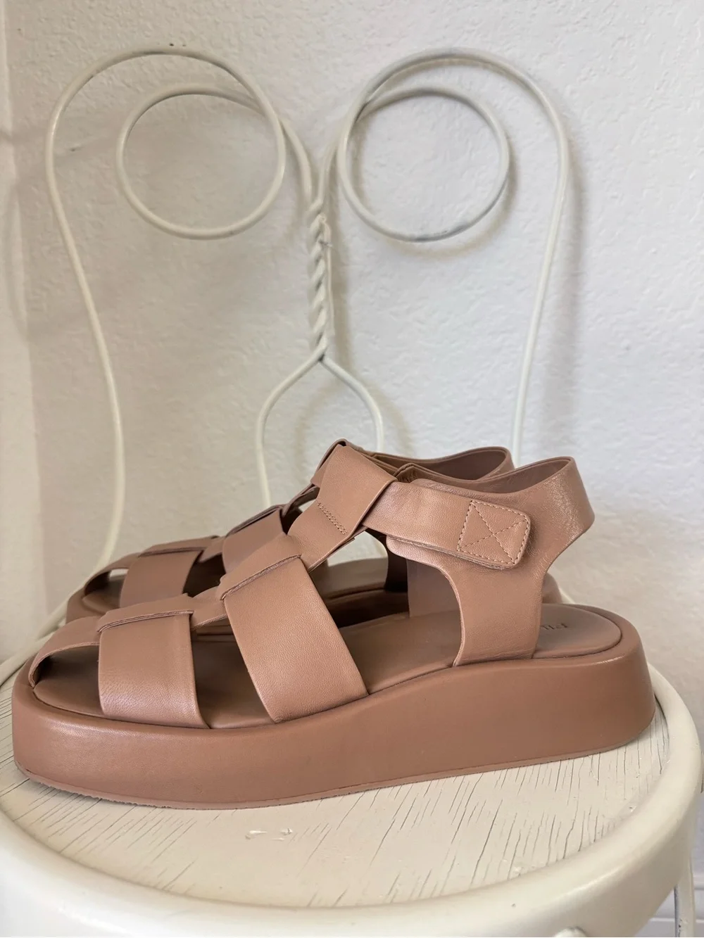 Pilcro Anthropologie Taupe Leather Fisherman Platform Sandals Caged Size 41